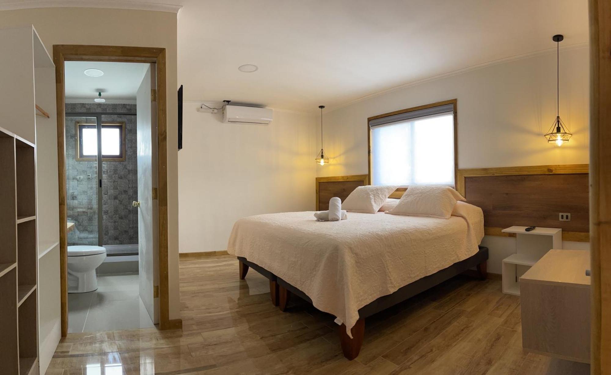Residencial Victoria Said Hotel Linares Exterior photo