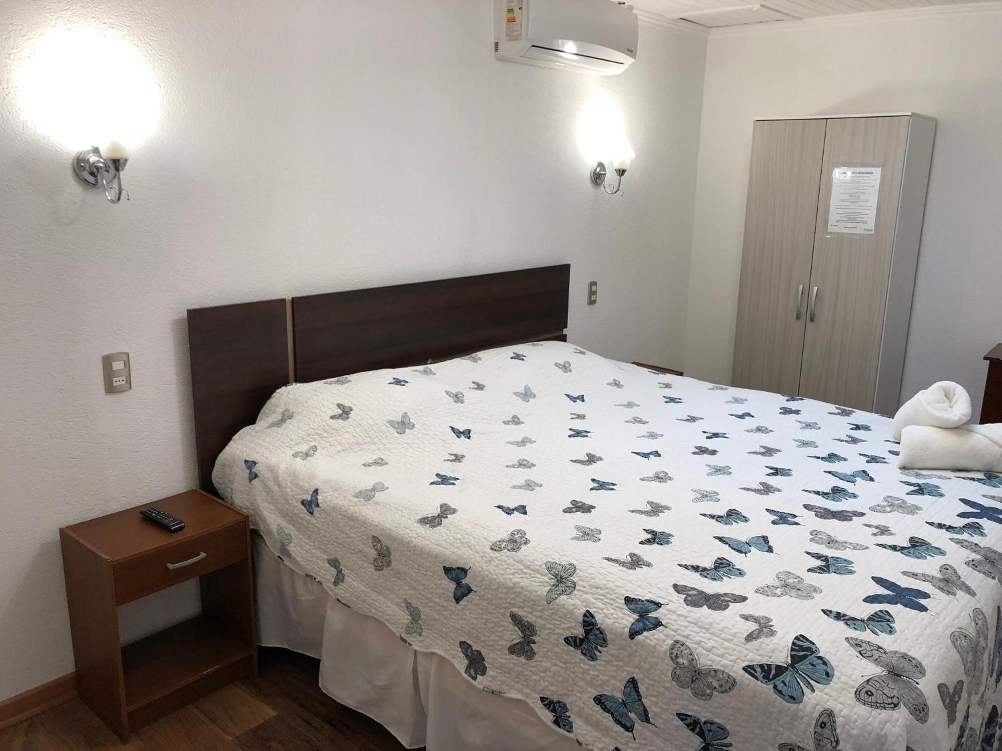 Residencial Victoria Said Hotel Linares Exterior photo