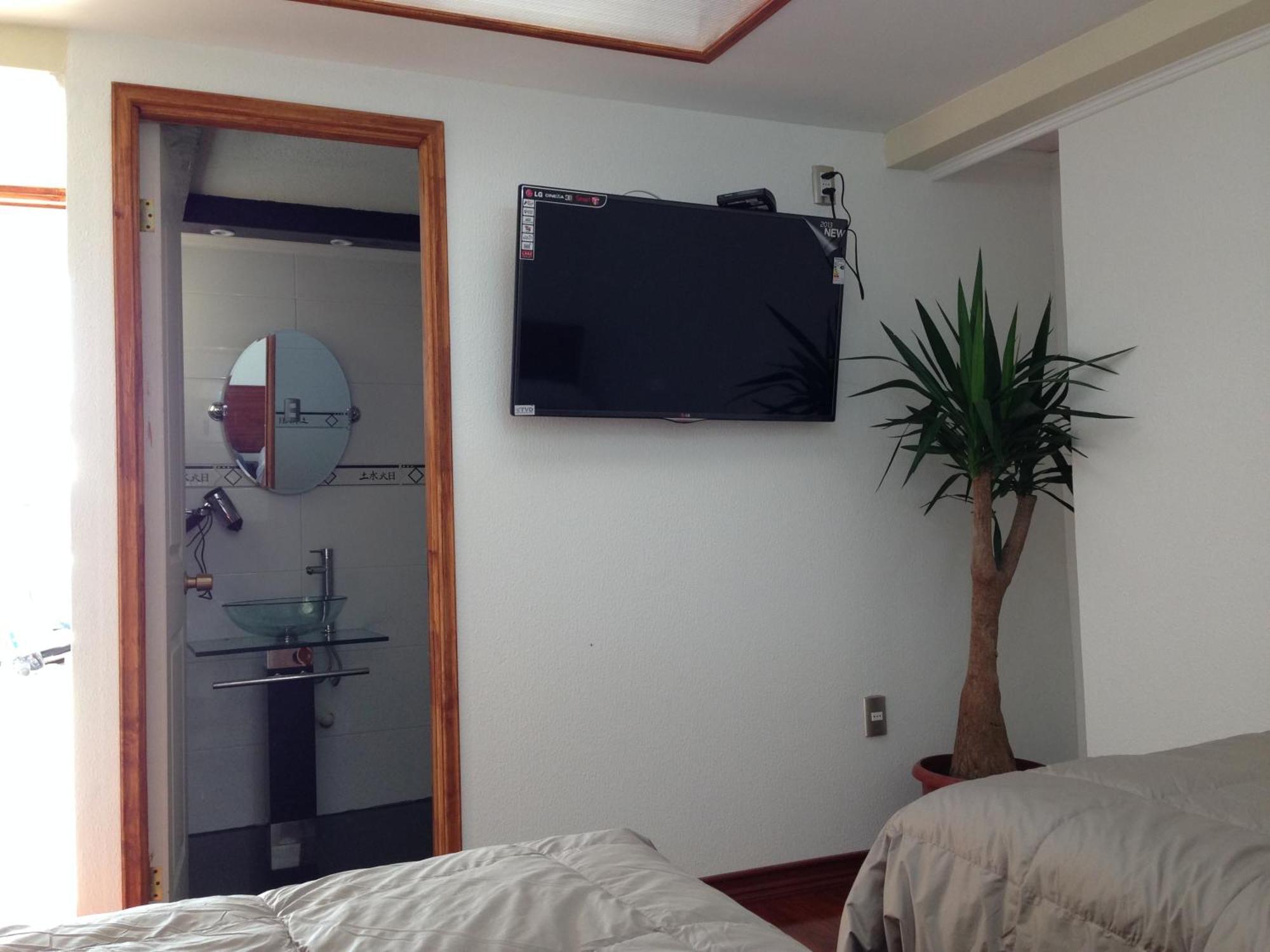 Residencial Victoria Said Hotel Linares Room photo