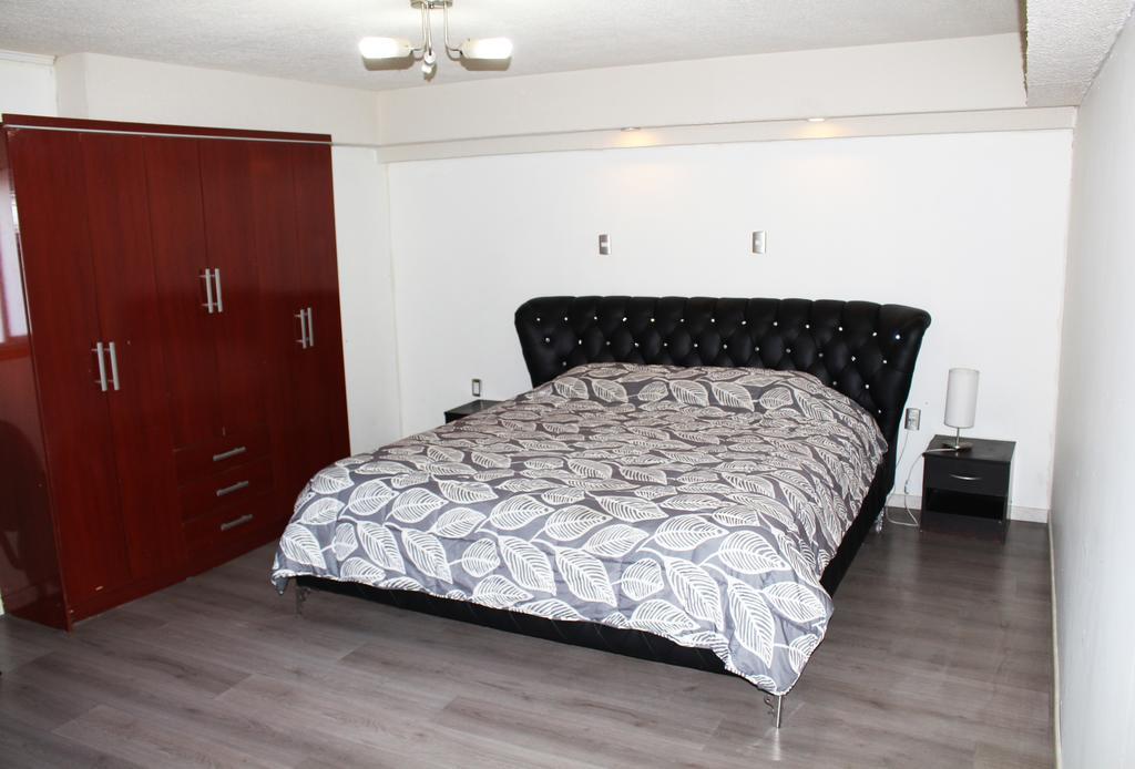 Residencial Victoria Said Hotel Linares Exterior photo