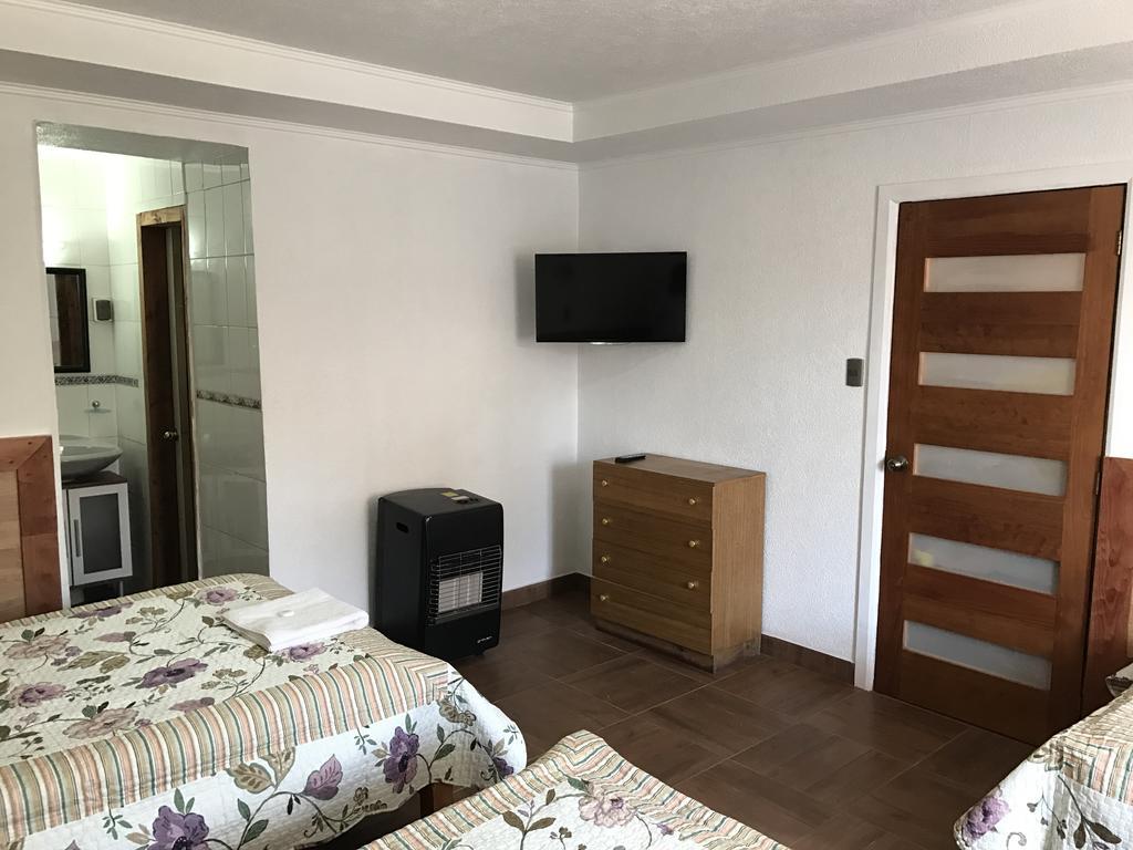 Residencial Victoria Said Hotel Linares Exterior photo