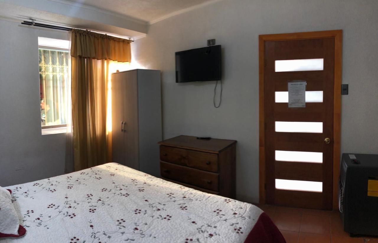 Residencial Victoria Said Hotel Linares Exterior photo