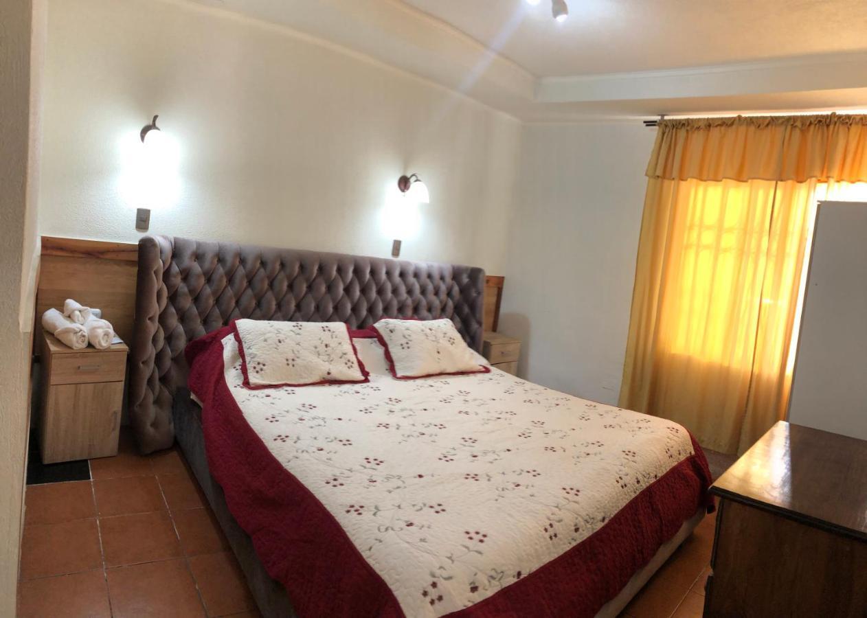 Residencial Victoria Said Hotel Linares Exterior photo